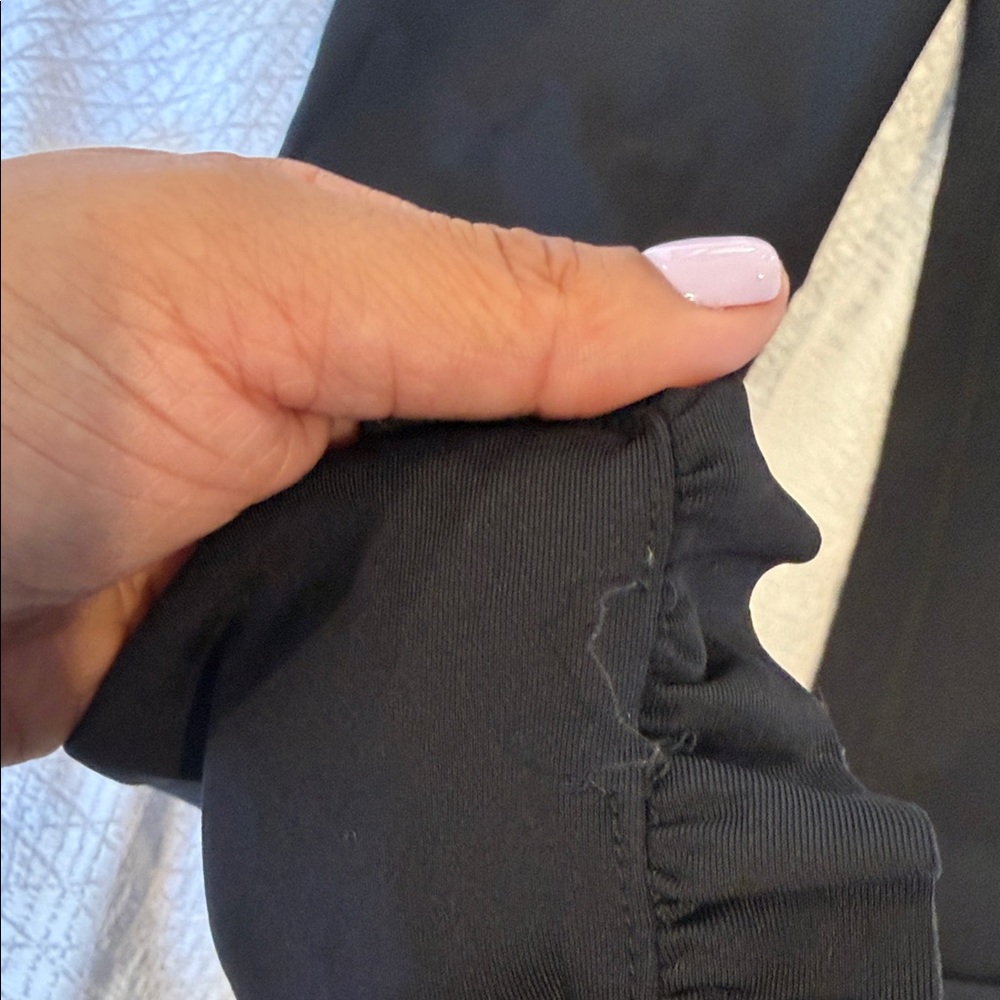 Carbon38 Black High-Waist Active Leggings - Picture 9 of 12
